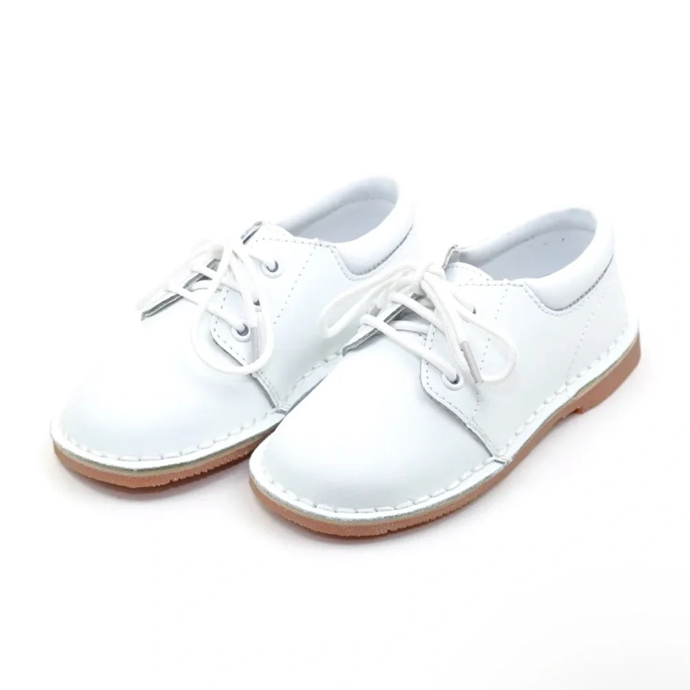 L’AMOUR Tyler White Leather Lace Up Shoes NWT